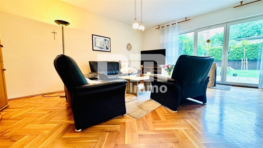 (Re)serviert!!!Hochwertiges 1-2 Familienhaus mit Nebengebäude in begehrter Lage mit vielen Extras - EG Offener Wohn / Essbereich / Zugang Terrasse